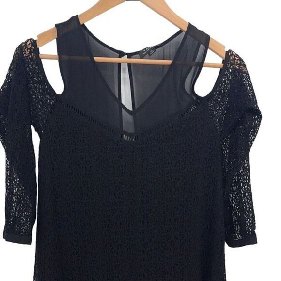 Tahari Arthur S. Levine Womens V-Neck Cold-Shoulder Lace Overlay Susan Dress Bla - Picture 2 of 11